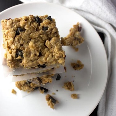 Brown Butter, Dried Fruit, Dark Chocolate Oat Bars Recipe | SideChef