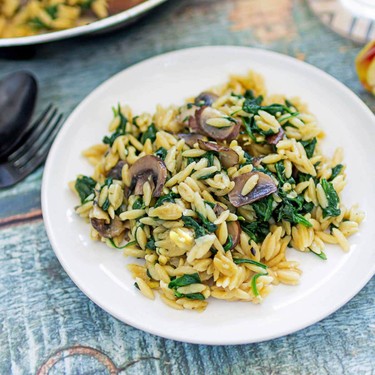 One-Pot Orzo with Mushrooms and Spinach Recipe | SideChef