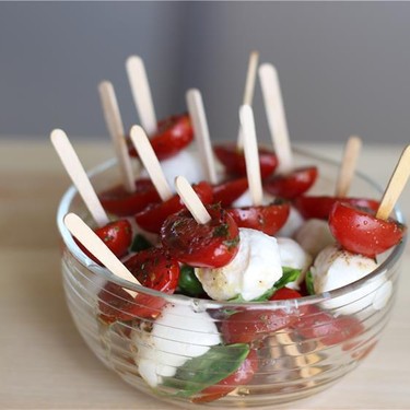 Tomato and Mozzarella Skewers Recipe | SideChef