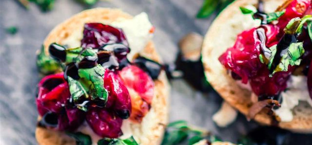 Quick Cranberry Goat Cheese Gluten Free Crostini Recipe | SideChef