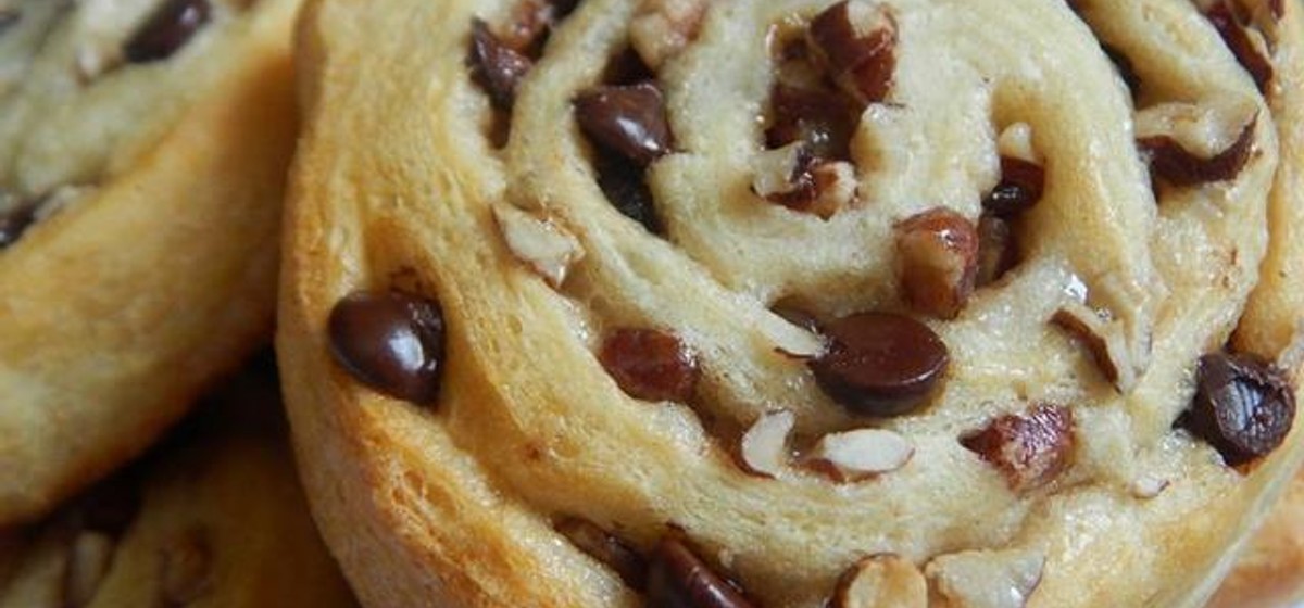 Maple Pecan Chocolate Pinwheels Recipe | SideChef