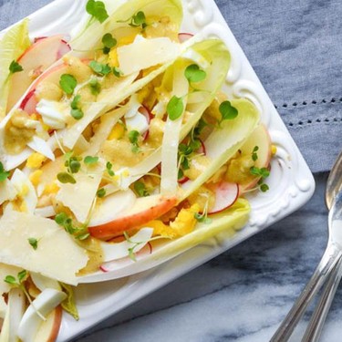 Crunchy Endive and Walnut Salad Recipe | SideChef