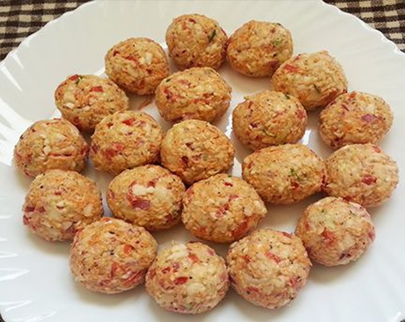 step 2 Combine well and add Salt (to taste), Ground Black Pepper (1 tsp), Corn Flour (2 Tbsp) and All-Purpose Flour (3 Tbsp). Adjust the amount of all-purpose flour so that you can roll out small lemon-sized balls from the mixture.