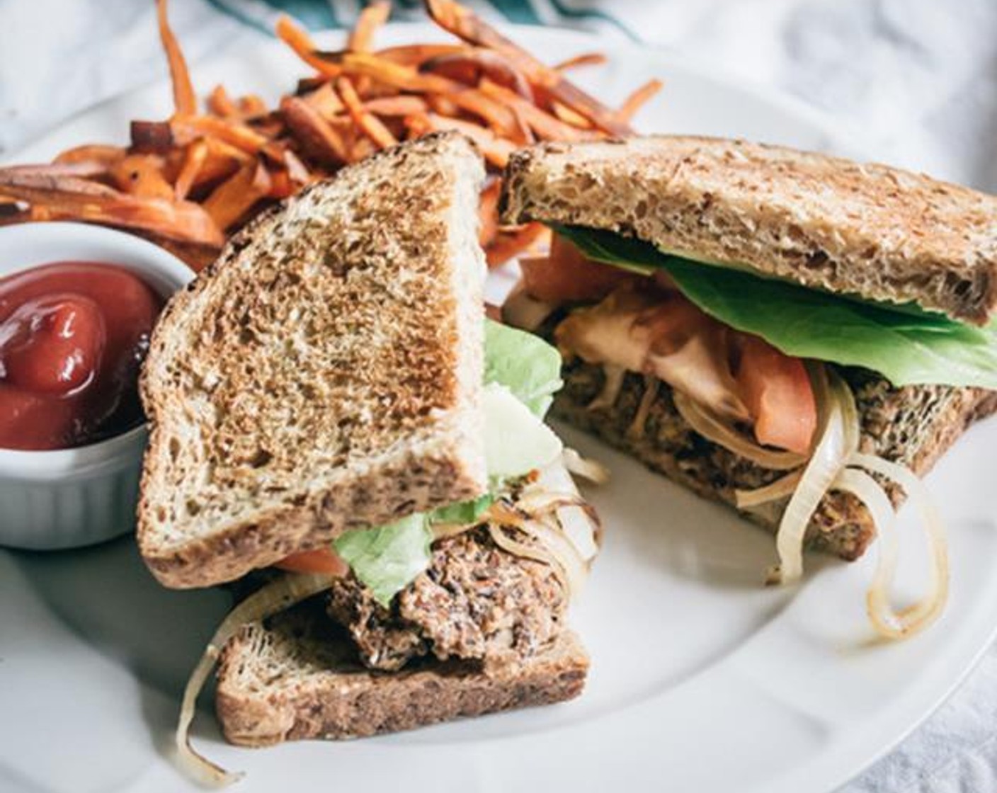 Black Bean and Oat Burger