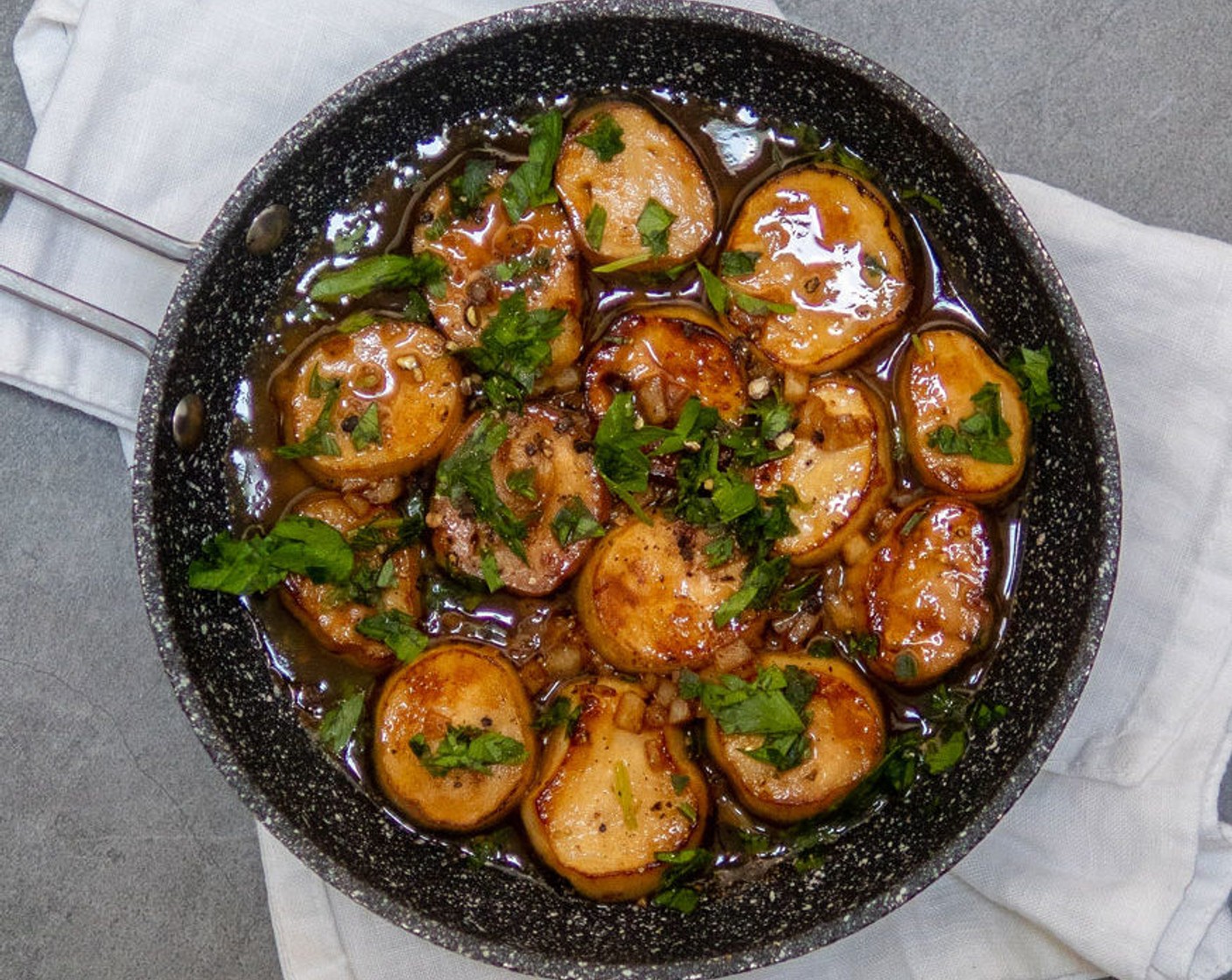 Vegan Scallops and Garlic Butter Sauce