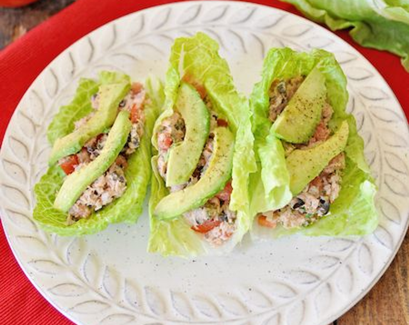 Lettuce Wraps with Spanish Tuna and Avocado