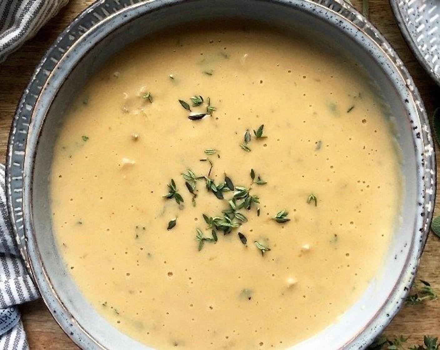 Vegetarian Mushroom Herb Gravy