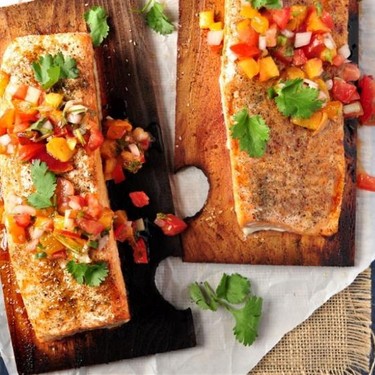 Cedar Plank Salmon with Peach Pico De Gallo Recipe | SideChef