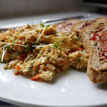 “Perico” Venezuelan Scrambled Eggs Recipe | SideChef