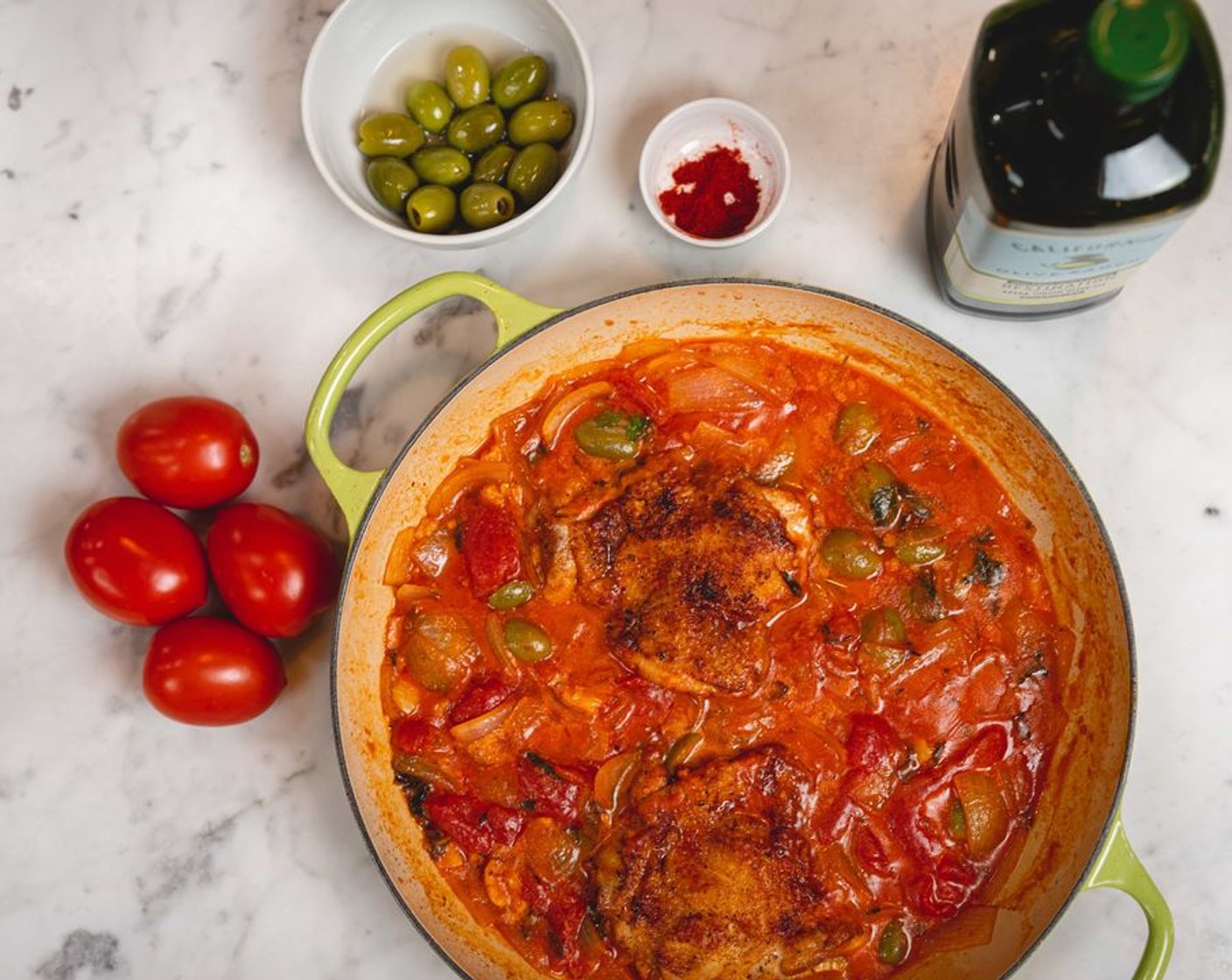 Olive-Tomato Braised Chicken Thighs