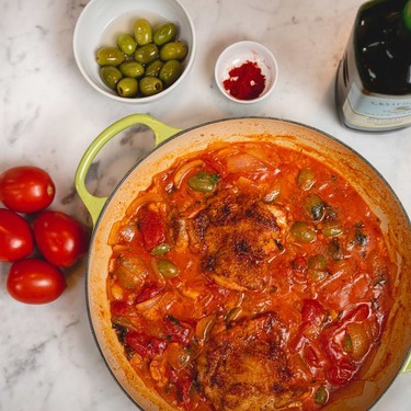 Olive-Tomato Braised Chicken Thighs Recipe | SideChef