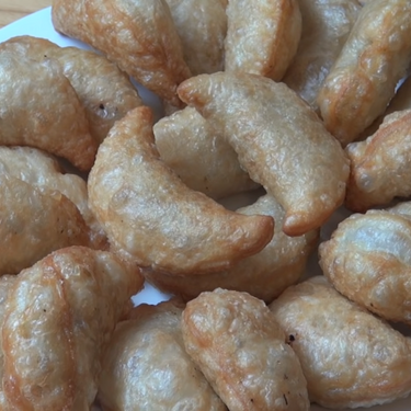 Beef and Potato Curry Puffs Recipe | SideChef