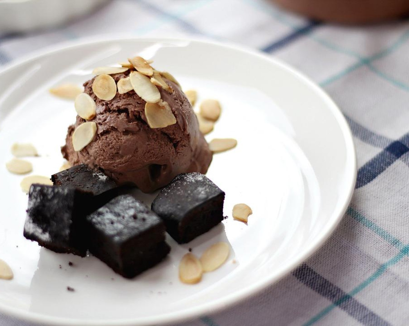 No-Churn Chocolate Ice Cream