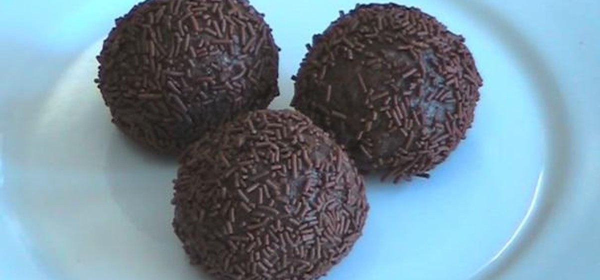 Chocolate Rum Balls Recipe | SideChef