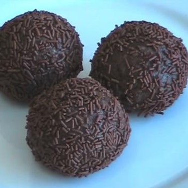 Chocolate Rum Balls Recipe | SideChef