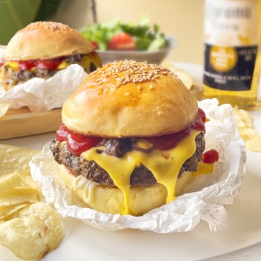 The Weeknight Cheeseburger Recipe | SideChef