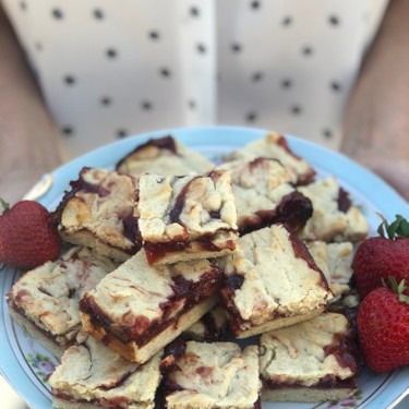 Strawberry Shortcake Bars Recipe | SideChef