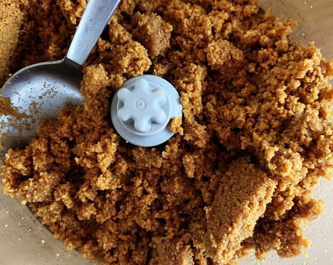 step 4 In a food processor pulse Digestive Biscuits (1 1/2 cups) into powder, then pour in the Butter (3 oz) and keep mixing.