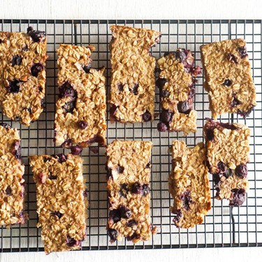 Blueberry Almond Breakfast Bars Recipe | SideChef