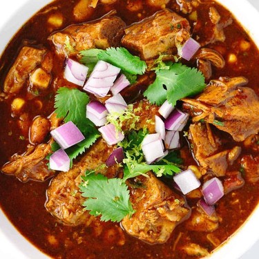 Slow Cooker Red Pork Chili Recipe | SideChef