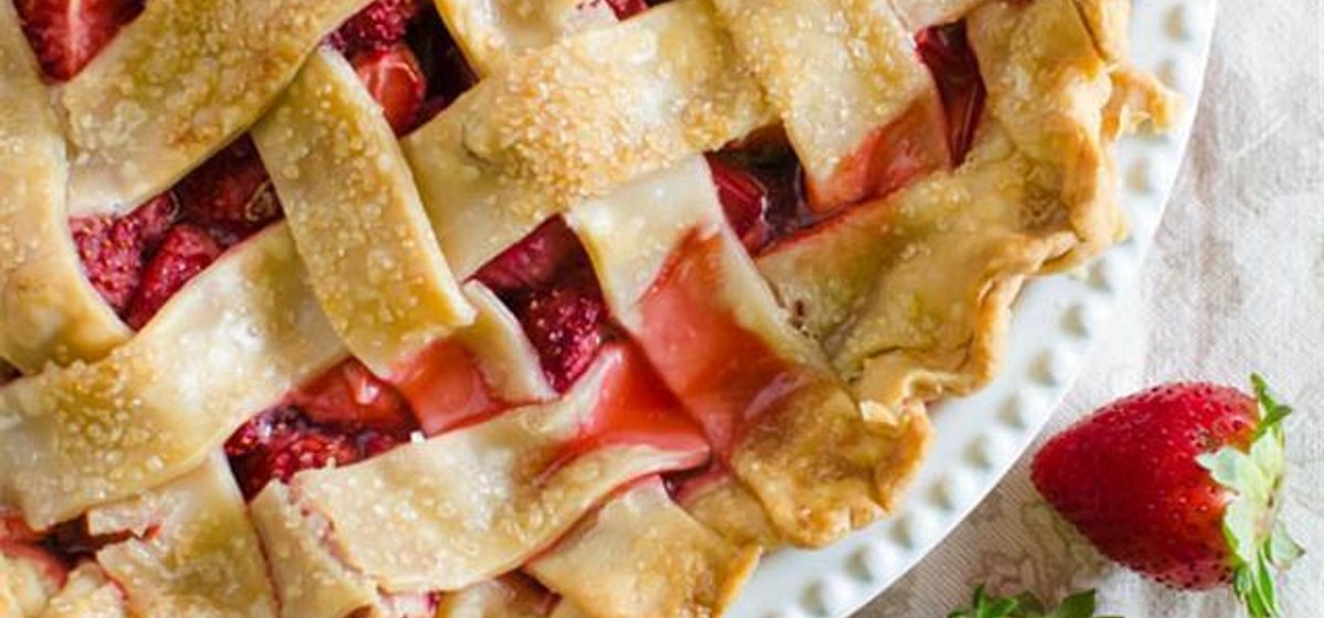 Strawberry Rhubarb Pie Recipe | SideChef