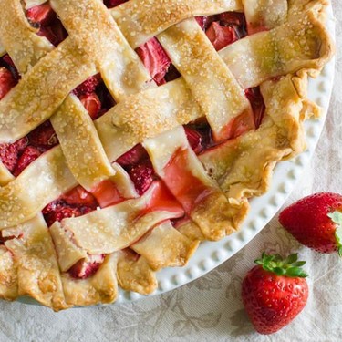 Strawberry Rhubarb Pie Recipe | SideChef