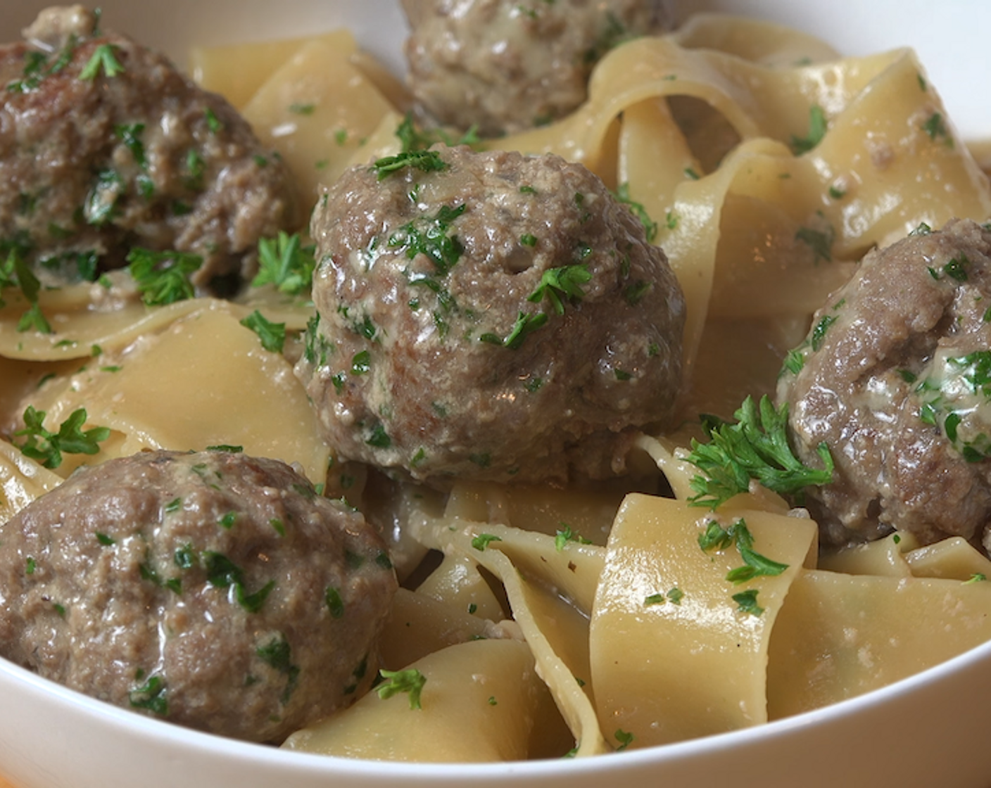 Easy One Pot Swedish Meatballs with Pasta