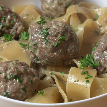 Easy One Pot Swedish Meatballs with Pasta Recipe | SideChef