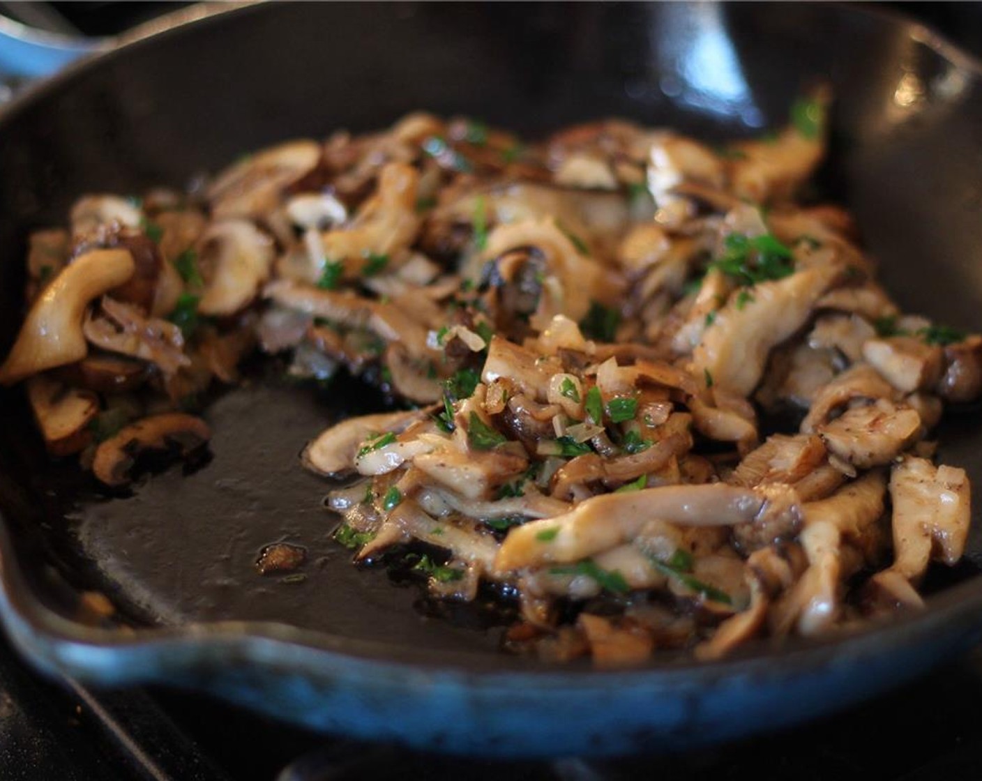 step 6 Season with salt and pepper to taste and stir in parsley. Serve immediately as an accompaniment to Filets and Risotto!