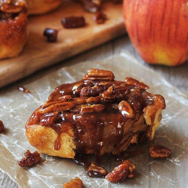 Apple Cinnamon Sticky Buns Recipe | SideChef