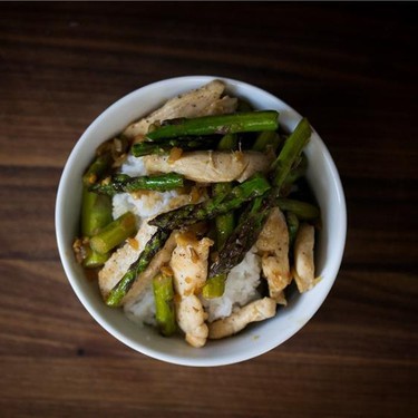 Lemongrass Chicken with Asparagus Recipe | SideChef