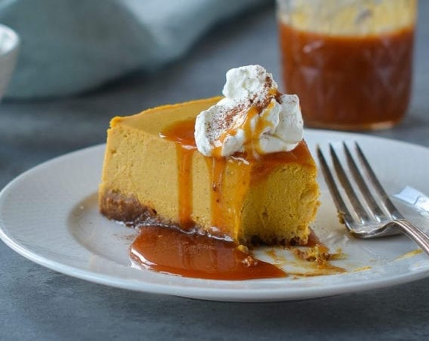 Pumpkin Cheesecake with Gingersnap Crust