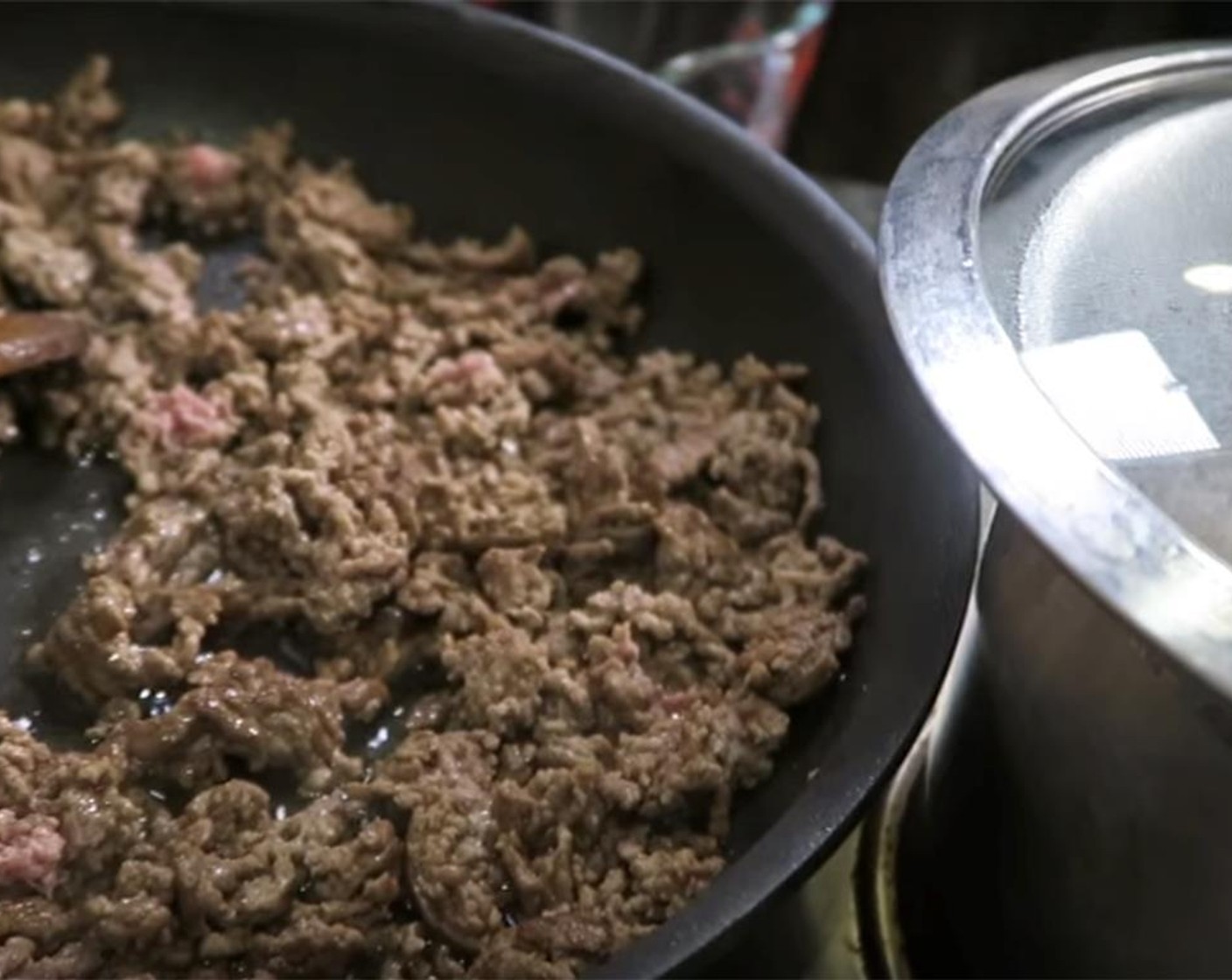 step 2 Brown the 80/20 Lean Ground Beef (1 lb) in a skillet.