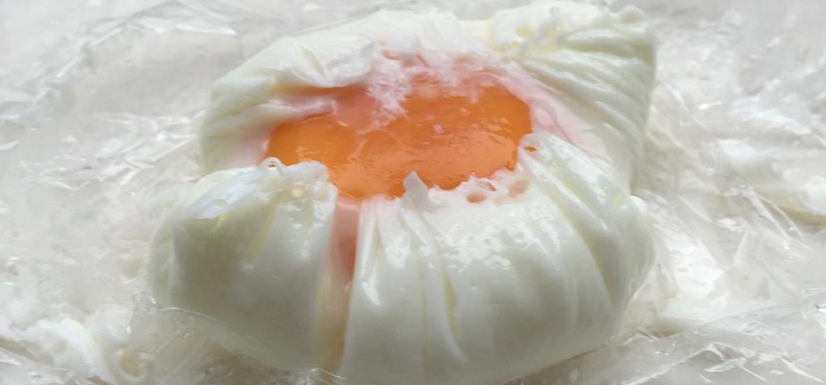 Perfect Poached Eggs Cling Film Method Recipe SideChef