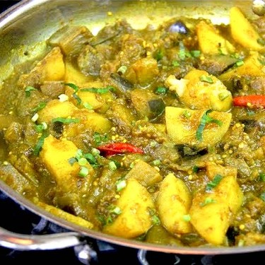 Baigan & Aloo (Vegan Curry Eggplant & Potato) Recipe | SideChef