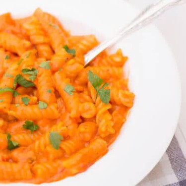 One Pot Creamy Tomato Pasta Recipe | SideChef