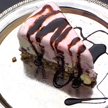 Strawberry and Chocolate No Bake Cheesecake Recipe | SideChef
