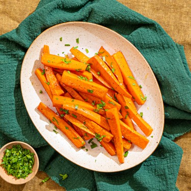 Maple Balsamic Glazed Carrots Recipe | SideChef