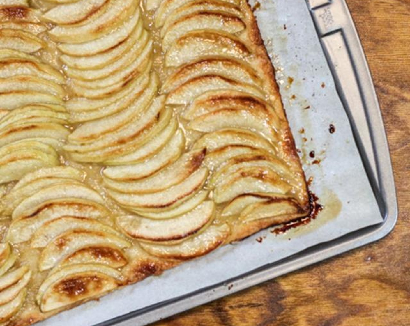 Apple Tart with Apple Glaze