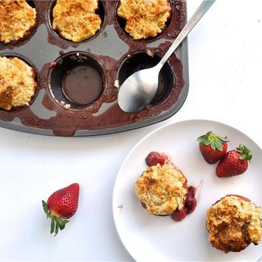 Strawberry Muffin Tin Cakes Recipe | SideChef