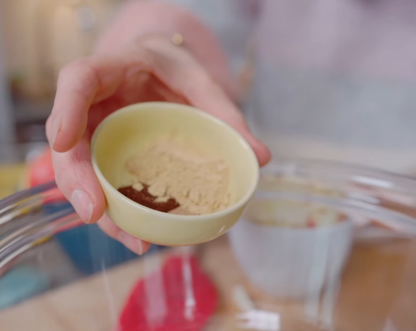 step 2 In a large bowl, combine the Coconut Flour (3/4 cup), Ground Cinnamon (1/2 Tbsp), Ground Ginger (1 tsp), Ground Nutmeg (1/2 tsp), Ground Cloves (1/2 tsp), Baking Powder (1 tsp), and Baking Soda (1/2 tsp).