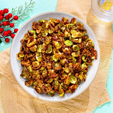 Crispy Garlic Brussels Sprouts Chips Recipe | SideChef