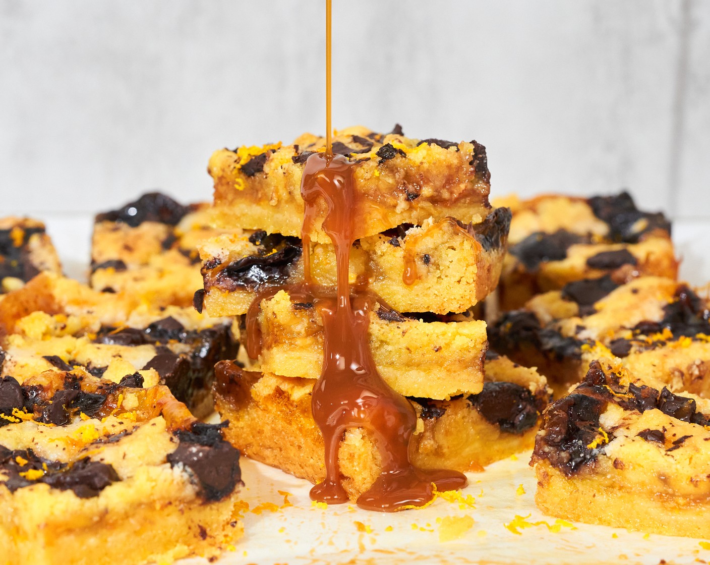 step 8 Cut the shortbread into squares, about 3x3-inch. Drizzle Caramel Syrup (1/2 cup) on top. Enjoy.