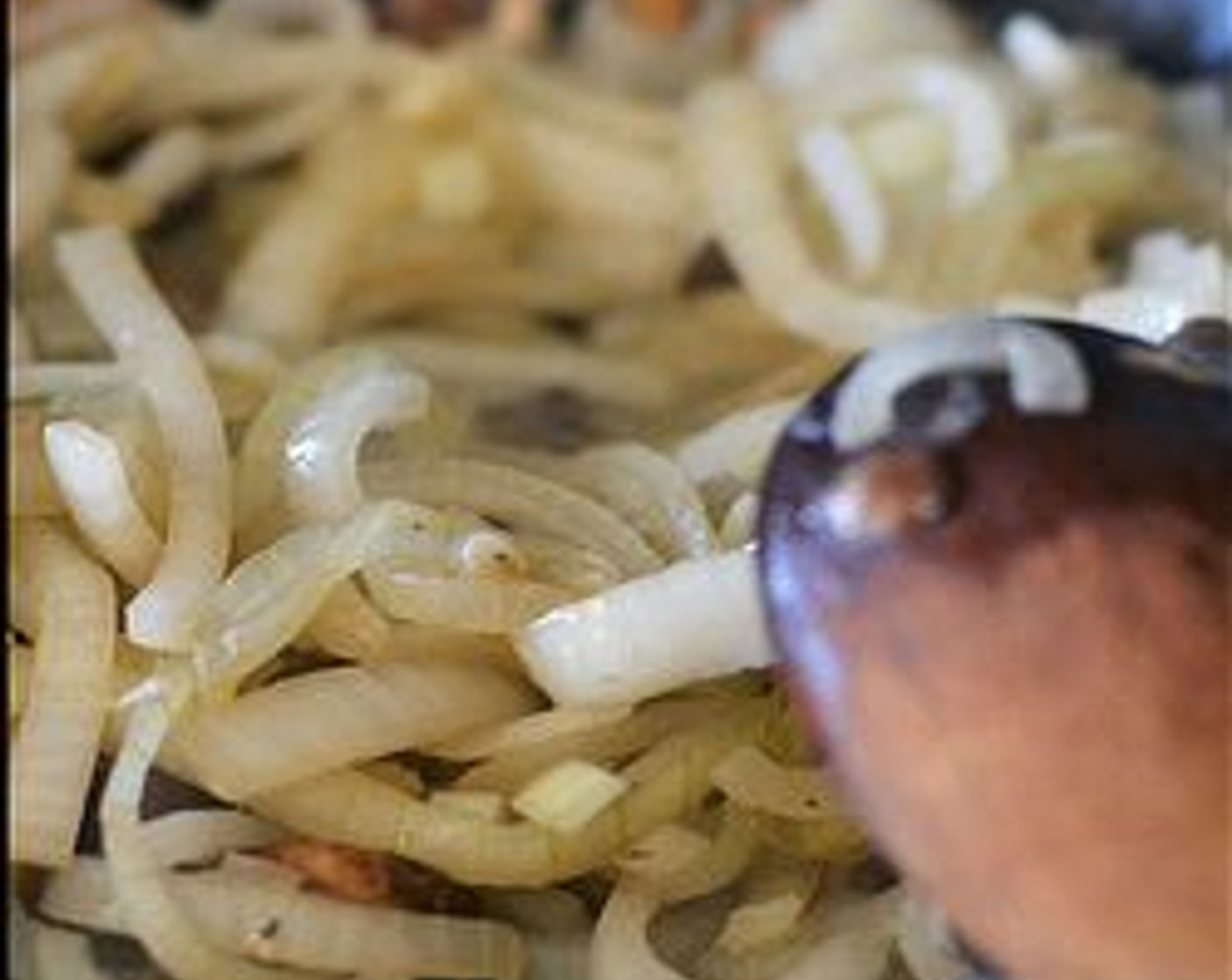 step 7 Let cook for another 5 to 7 minutes, untouched. At this point, add a pinch of salt and toss.