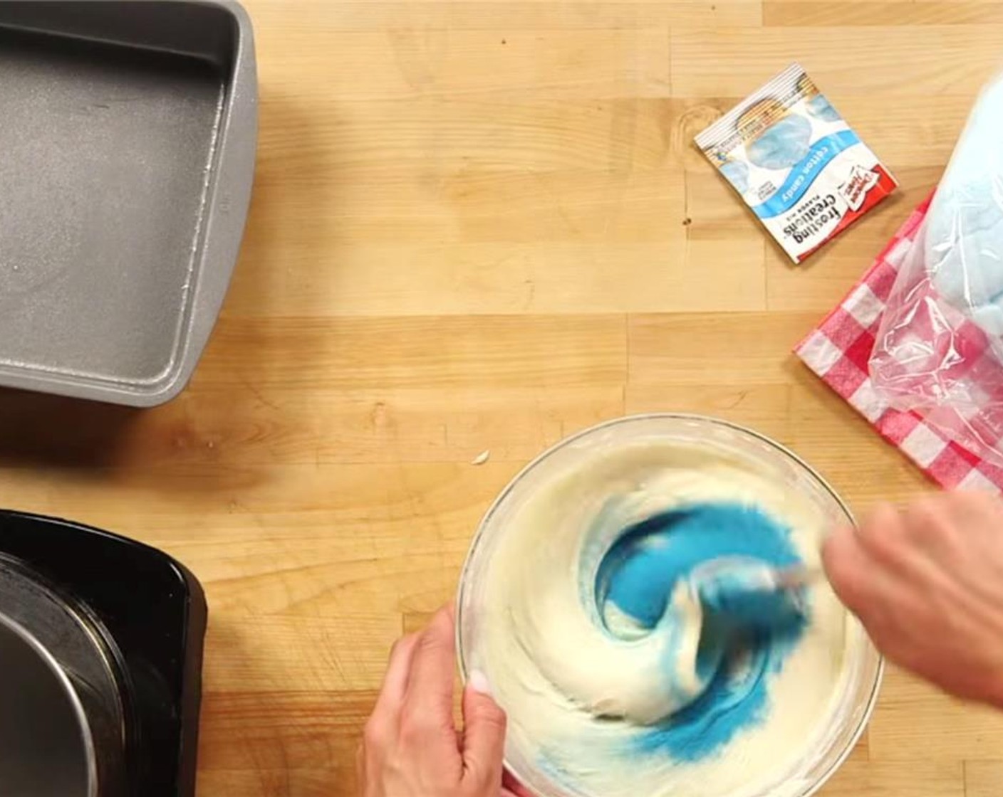 step 4 Remove from heat, and stir in Duncan Hines® Frosting Creations Cotton Candy Flavor Mix (2 cups).
