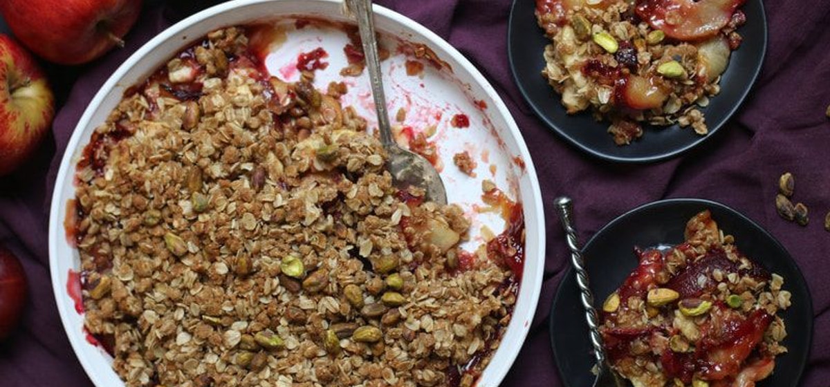 Plum and Apple Cardamom Crumble with Pistachios Recipe | SideChef