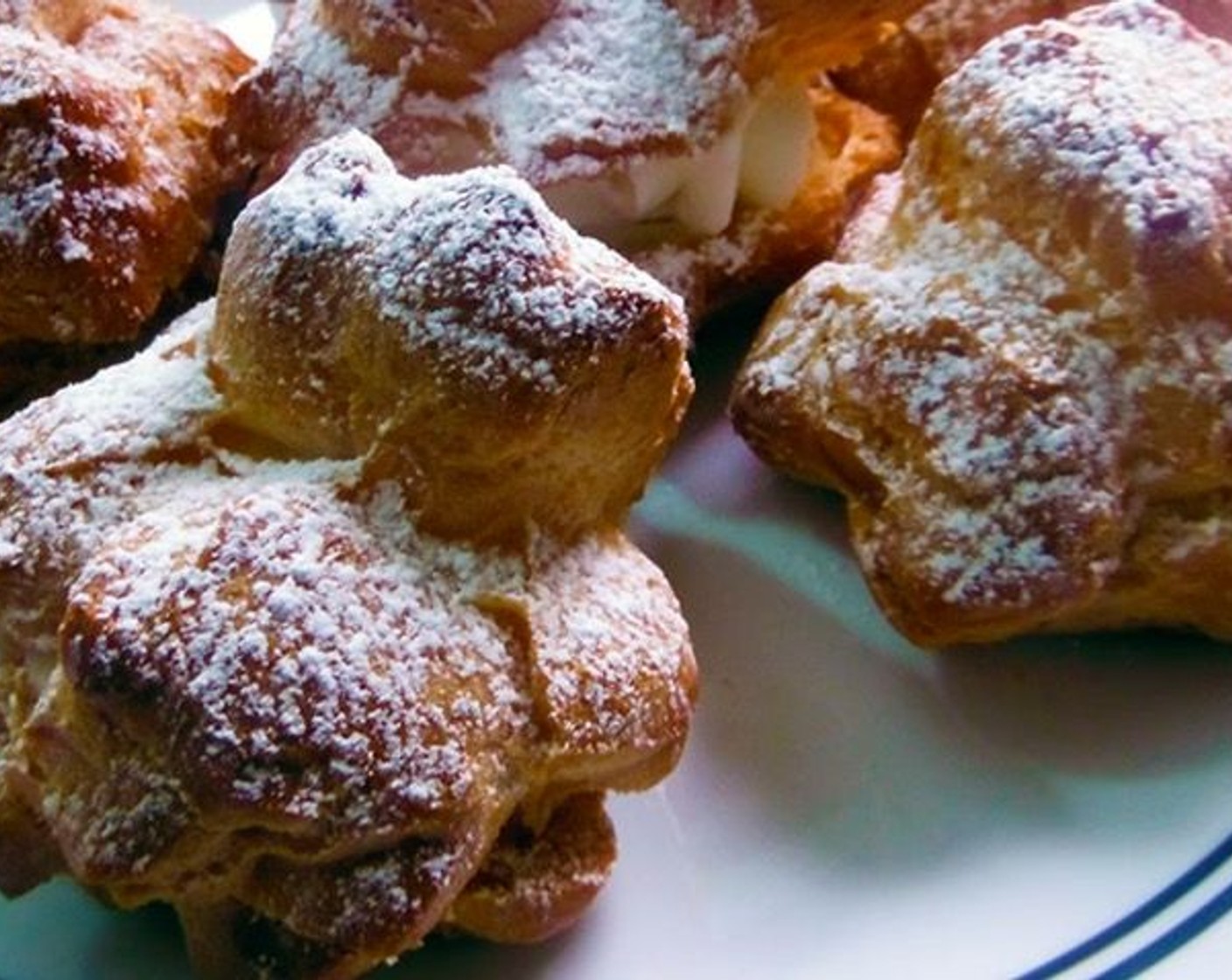 step 10 Dust with Powdered Confectioners Sugar (to taste). Serve and enjoy!