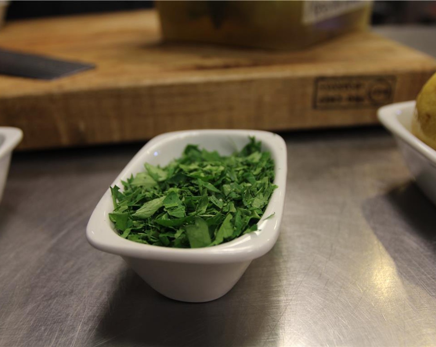 step 2 Pick the Italian Flat-Leaf Parsley (1 bunch) leaves and rinse them under water. Pat them dry, mince and then measure out 2 cups. Do the same for the Fresh Oregano (1 bunch) and measure out 2 teaspoons.