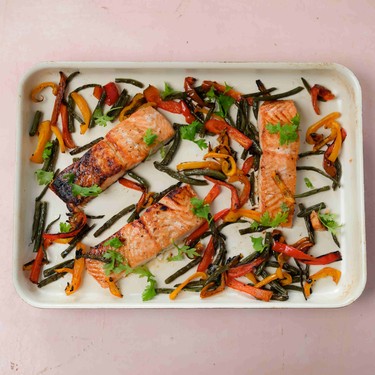 Sheet Pan Teriyaki Salmon with Green Beans and Peppers Recipe | SideChef