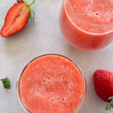 Healing Fresh Pineapple Berry Juice Recipe | SideChef